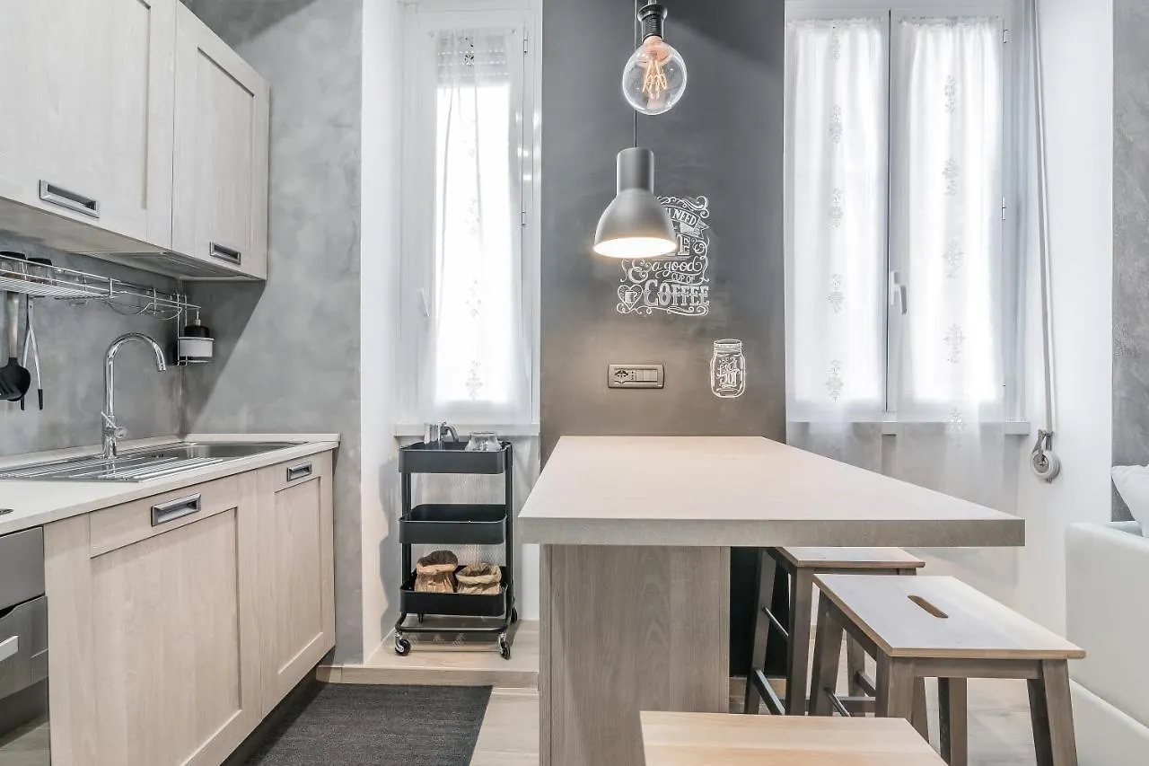 로마 A Design Refuge - Casa Karma 아파트